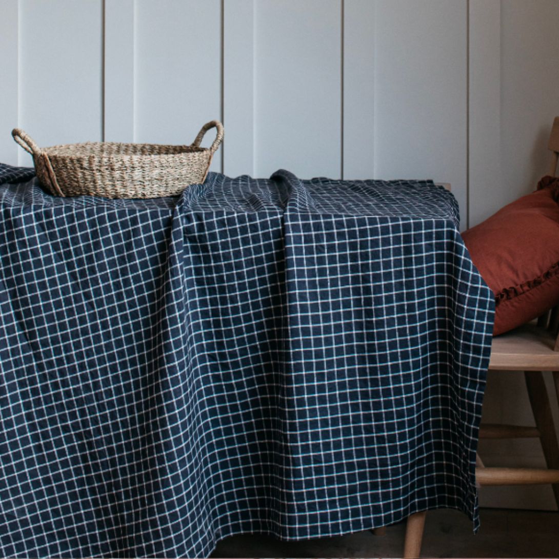 Linen Tablecloth Grid 140x230cm