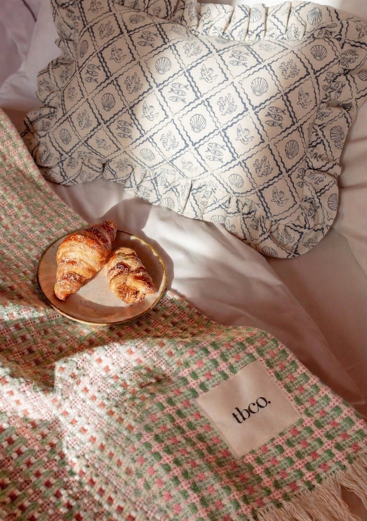 Cotton Throw in Rose Geometric