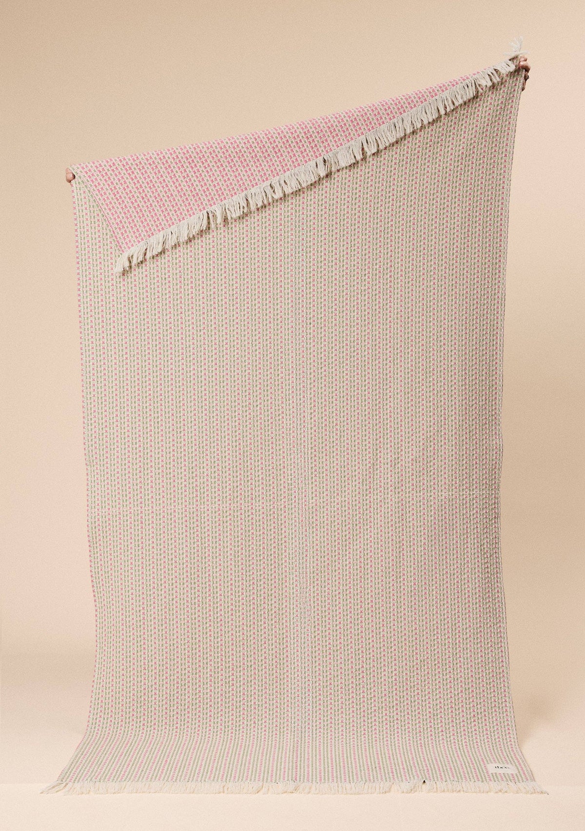 Cotton Throw in Rose Geometric